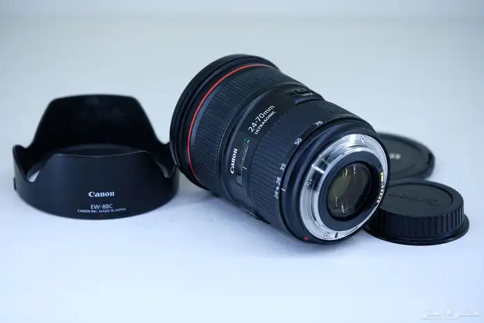 Canon EF 24-70mm f 2.8L II USM 5