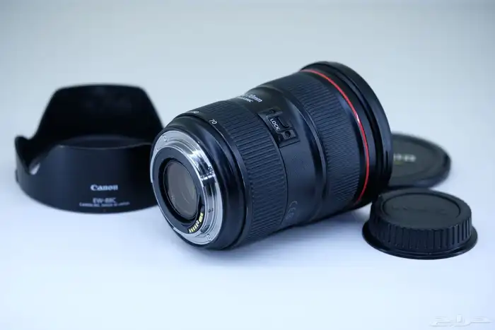 Canon EF 24-70mm f 2.8L II USM 4