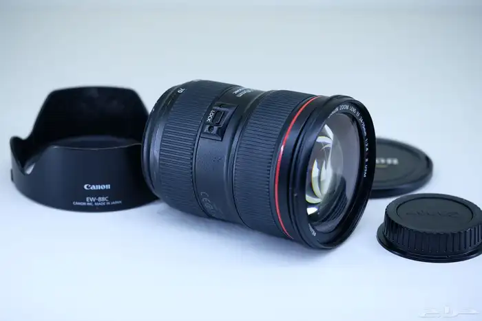 Canon EF 24-70mm f 2.8L II USM 3