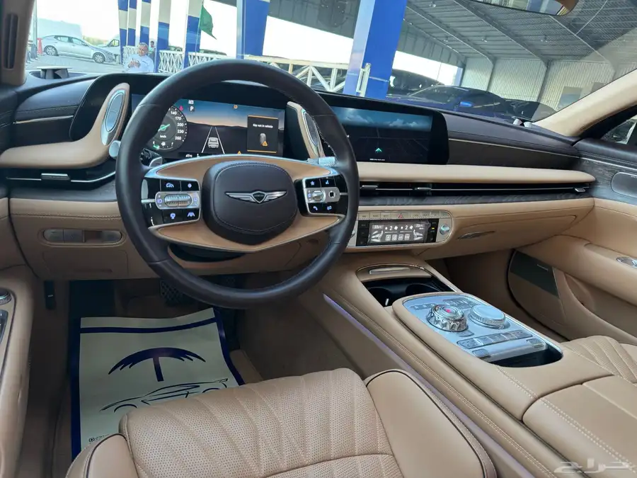 جنسس G90 رويال 2023 عداد 8 الاف على الضمان 10