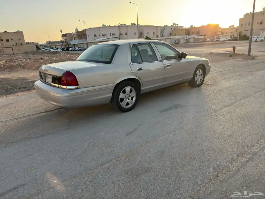 كراون فكتوريا 2008 سعودي مفحوص 5