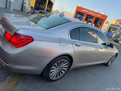 اقبل البدل BMW 2009 الفئة السابعة 740 index