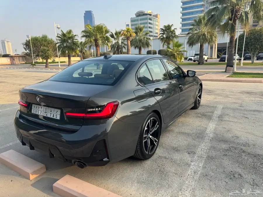 بي ام دبليو 320i M Package 2025 ووارد كوريا index