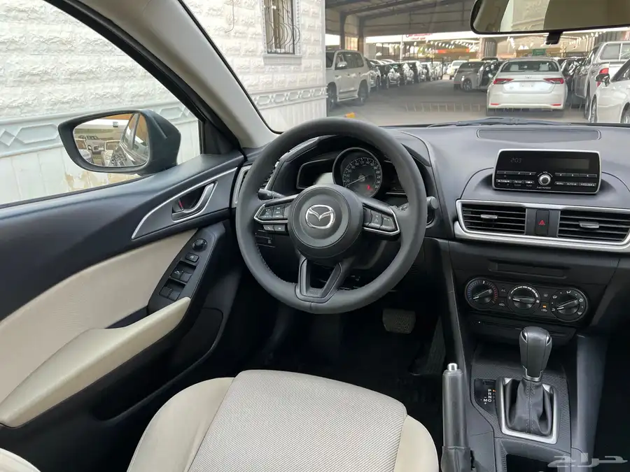 مازدا3 2019 نظيف جدا لدى قمة الاطلال 32