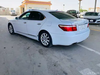 لكزيس LS460 2008 9