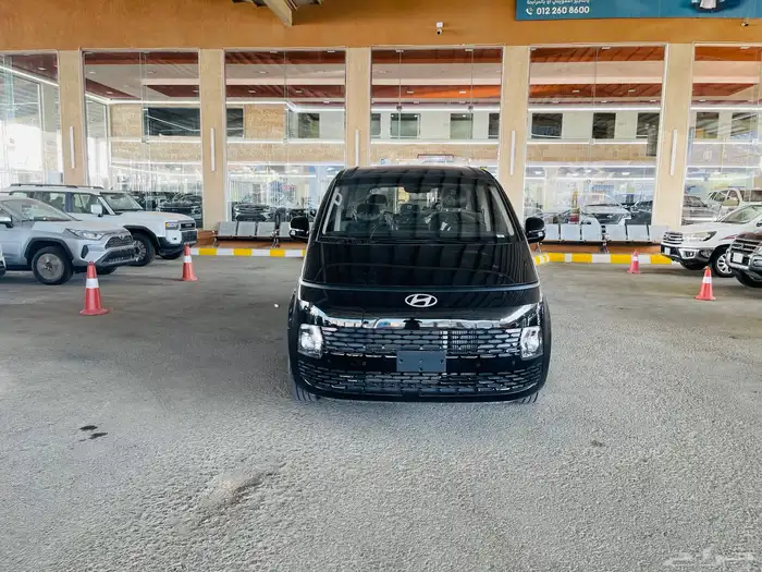 هيونداي ستاريا 2025 ديزل 11 راكب كاش او اقساط 0