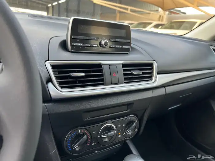 مازدا3 2019 نظيف جدا لدى قمة الاطلال 45