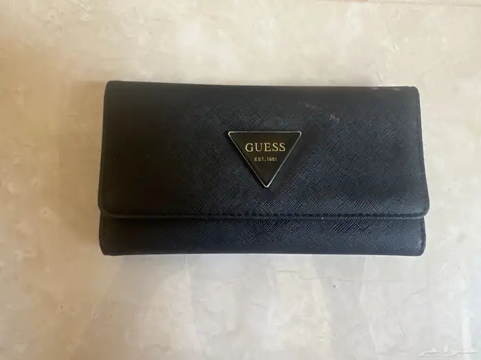 محفظه أصليه ماركة Guess جتني هديه من أمريكا 0