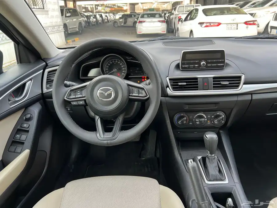 مازدا3 2019 نظيف جدا لدى قمة الاطلال 34