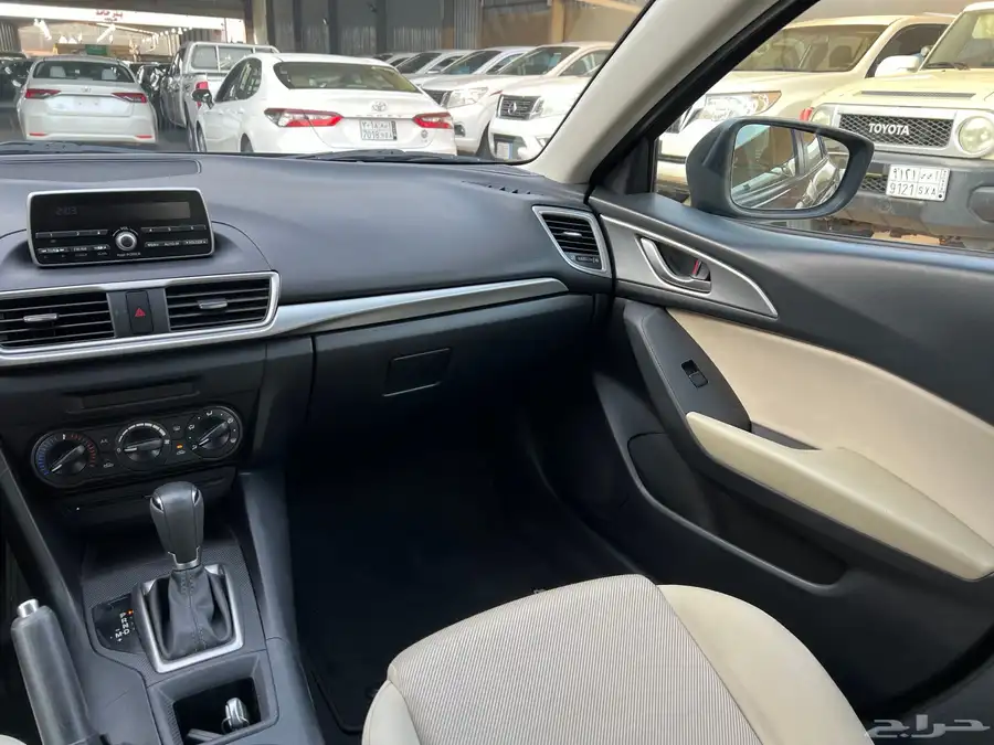 مازدا3 2019 نظيف جدا لدى قمة الاطلال 33