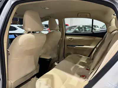 تويوتا يارس Y استاندر 2022 10