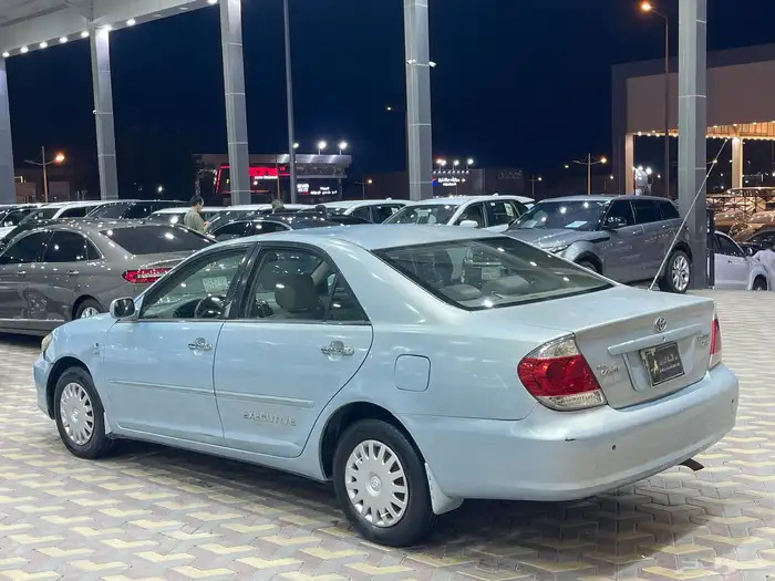 تويوتا كامري موديل 2006 3