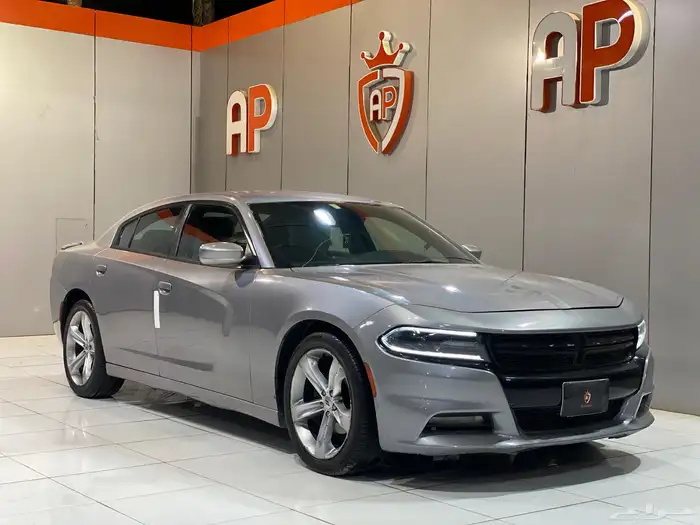 تشارجر SXT 2015 بحالة نظيفة 0