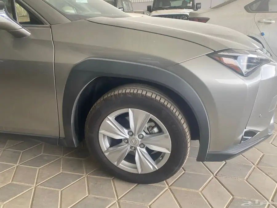 لكزس UX200 استندر خليجي 2023 15