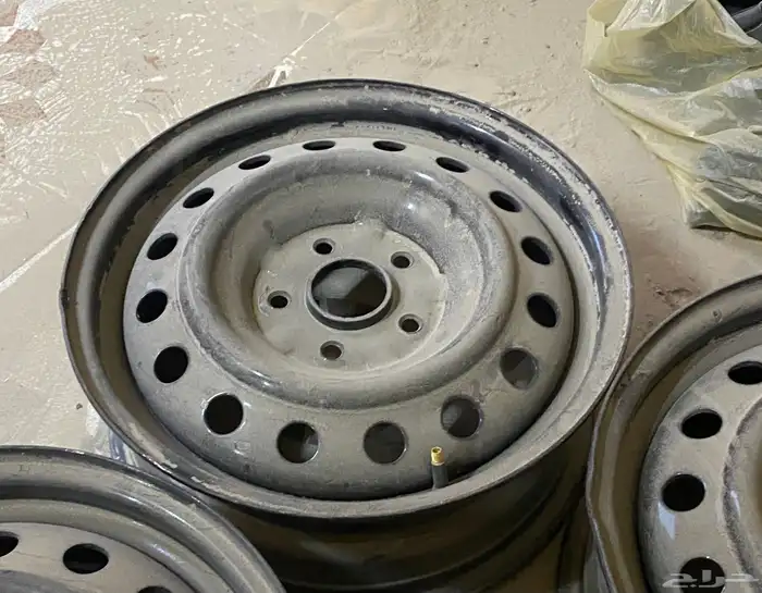 للبيع جنوط كامري 16 2