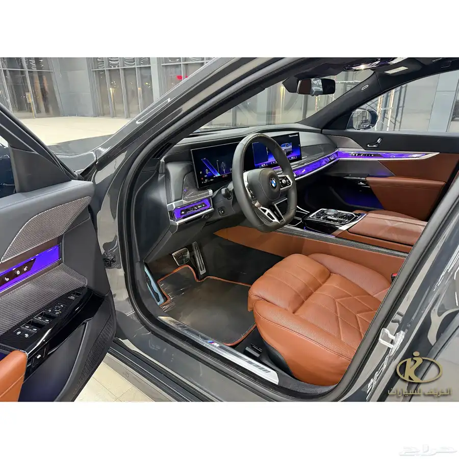 بي ام دبليو - 740i 2023 ناغي - عداد 24 الف فقط 7