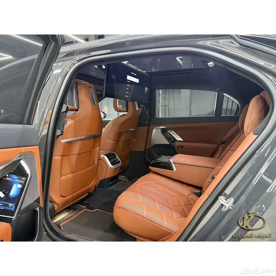 بي ام دبليو - 740i 2023 ناغي - عداد 24 الف فقط 11