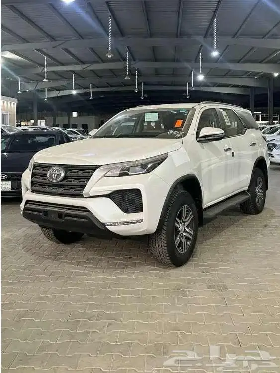تويوتا فورتشنر الجديد 2025 بنزين GX2 كاش واقساط وعروض مميزه 2