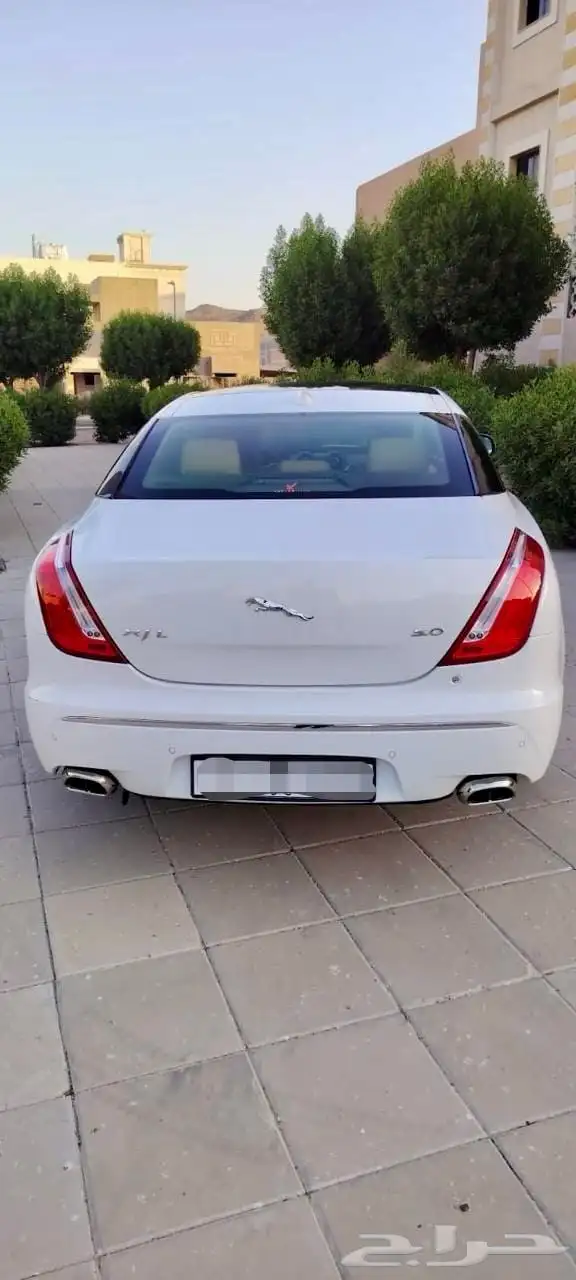 جاكور XJ لونج فل كامل عداد 50 الف فقط مخزن بايكه 15