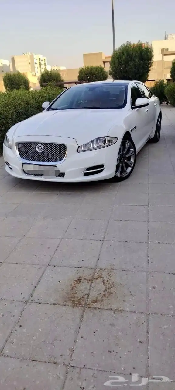 جاكور XJ لونج فل كامل عداد 50 الف فقط مخزن بايكه 9