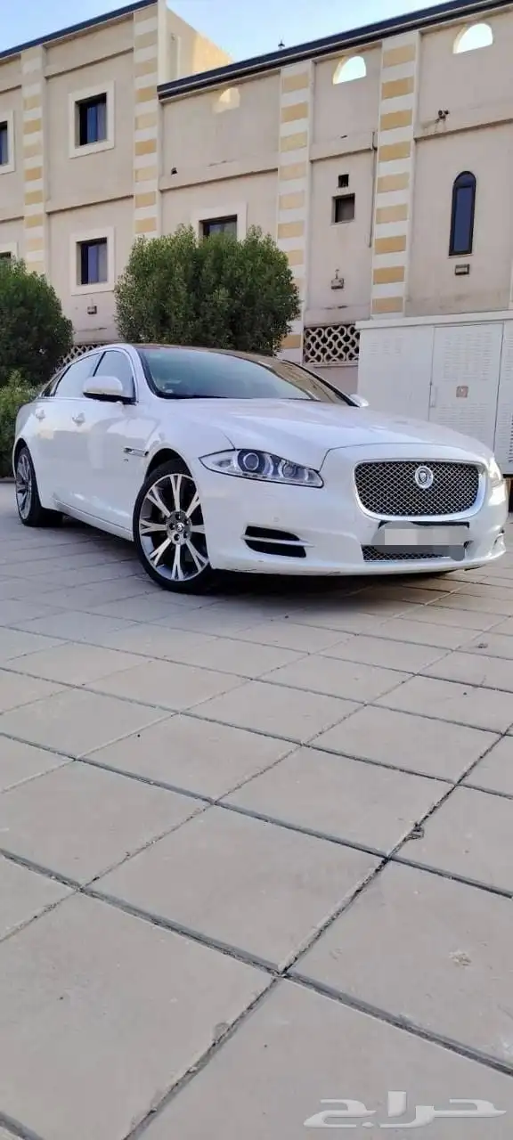 جاكور XJ لونج فل كامل عداد 50 الف فقط مخزن بايكه 1