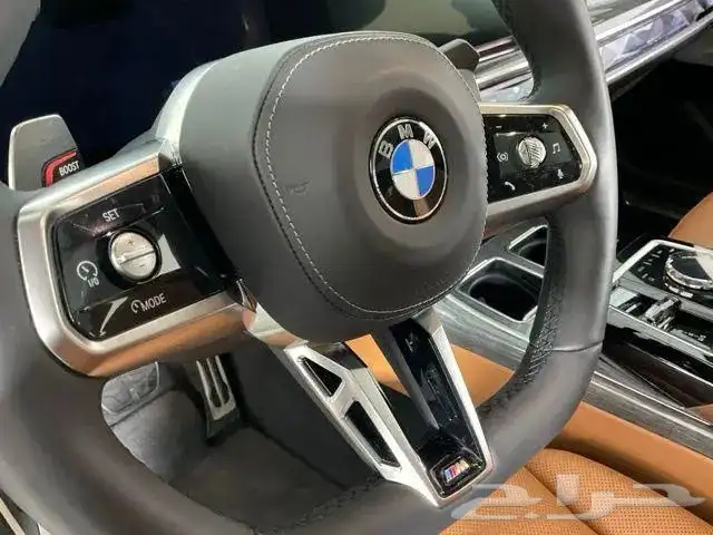 Bmw 740i 2023 13