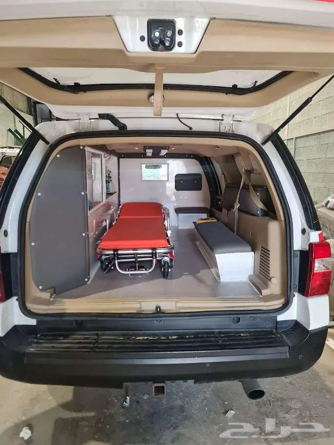 Ambulance Vehicle Outfitting 34