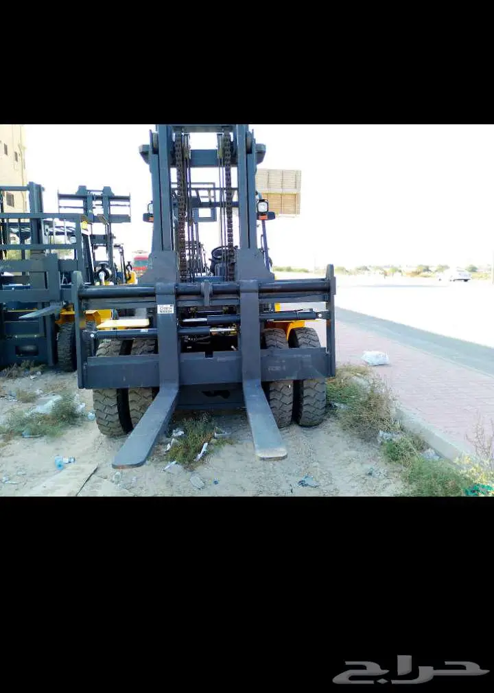 fork left for rent 10 ton model 2024 4