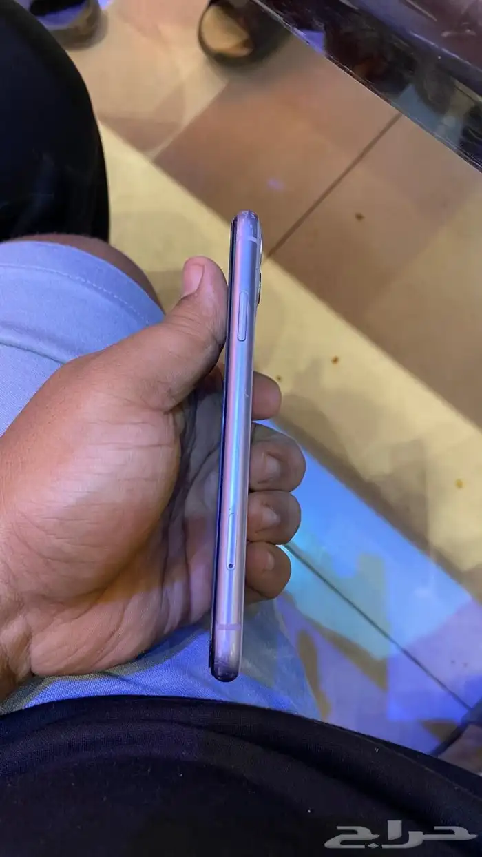 للبيع آيفون 11 4