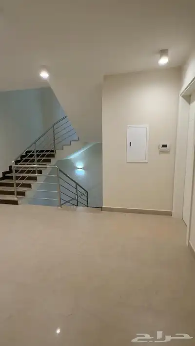 للبيع فيلا في الرمال مؤثثه ( حره) 12