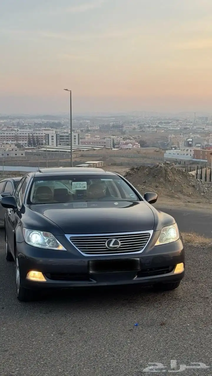 لكزس LS460 لارج مخزنه للبيع او البدل index