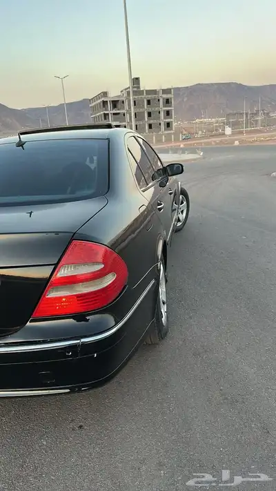 مرسيدس E240 2005 قمه بالنظافه 12