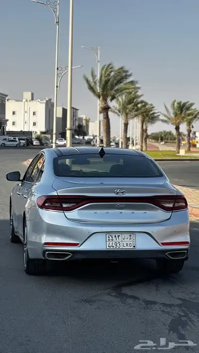 هونداي ازيرا 18