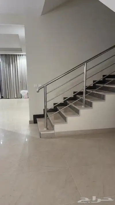 للبيع فيلا في الرمال مؤثثه ( حره) 2