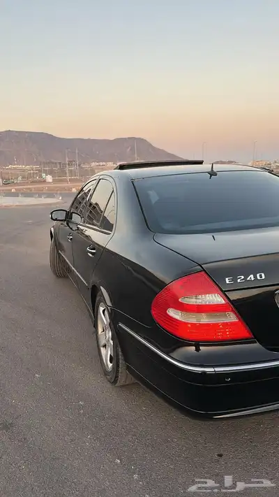مرسيدس E240 2005 قمه بالنظافه 11