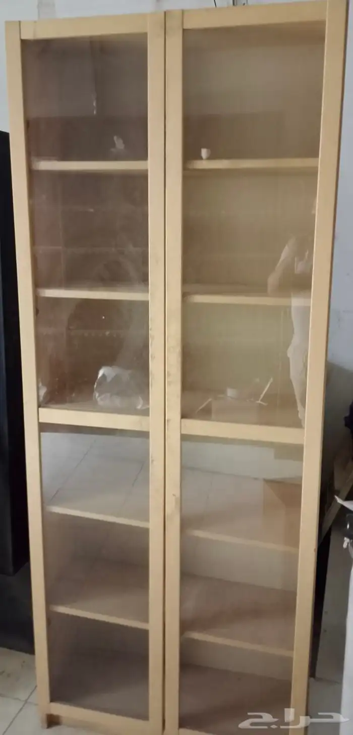 دولاب من ايكيا مستخدم نظيف جدا 3