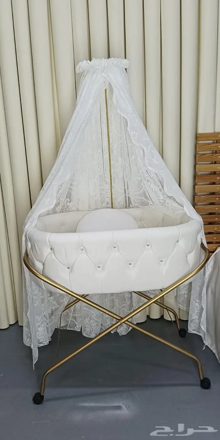 سرير اطفال 0
