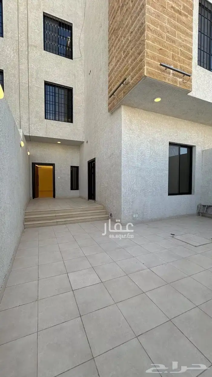 شقق تمليك مع حوش في عوالي قباء 15