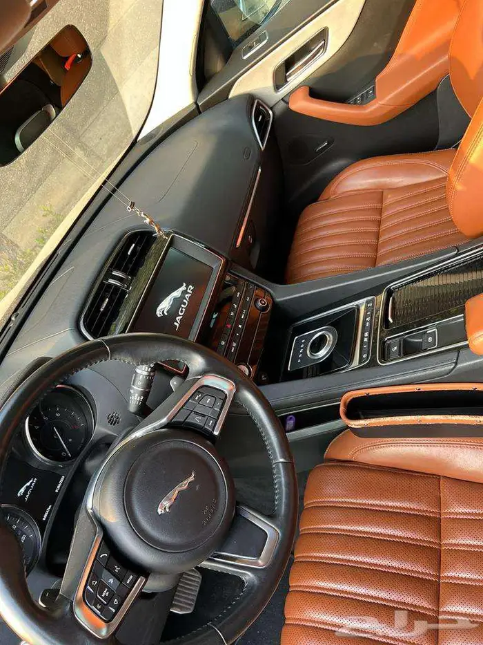 جاكوار اف بيس 2019 Jaguar F-PACE 2
