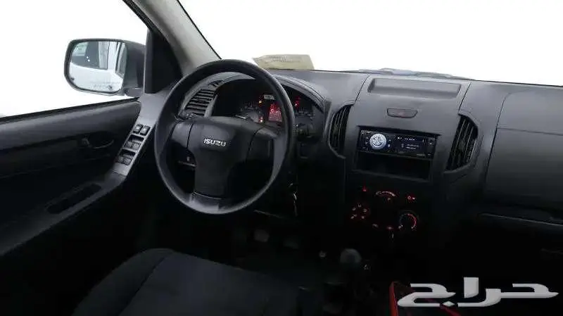 ايسوزو غمارتين زجاج كهراء 2025 4
