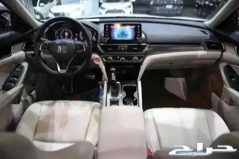 هوندا اكورد سبورت نص فل مخمل فتحة سقف موديل 2022 9
