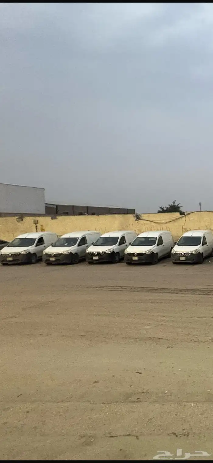 رينو دوكر للإيجار   نظيفة وجاهزة للشغل 2