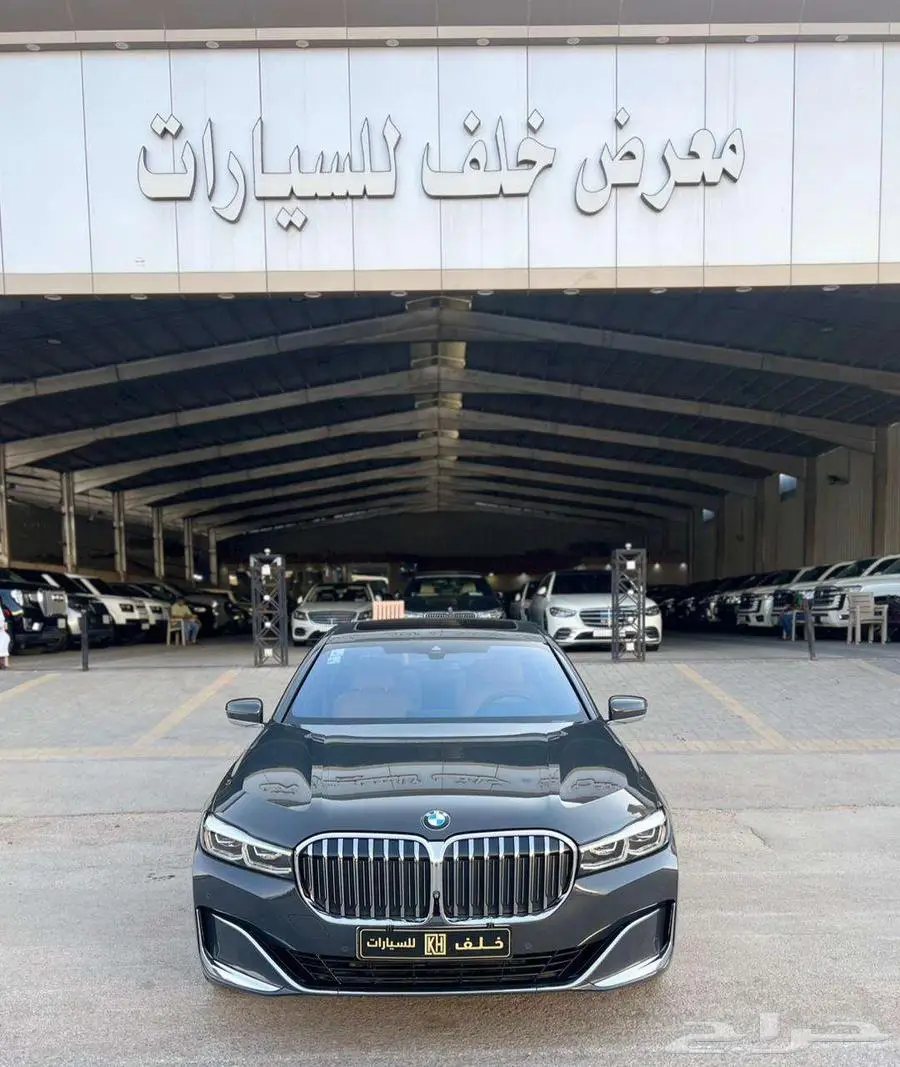 بي ام دبليو 730 موديل 2020 - معرض خلف للسيارات 0