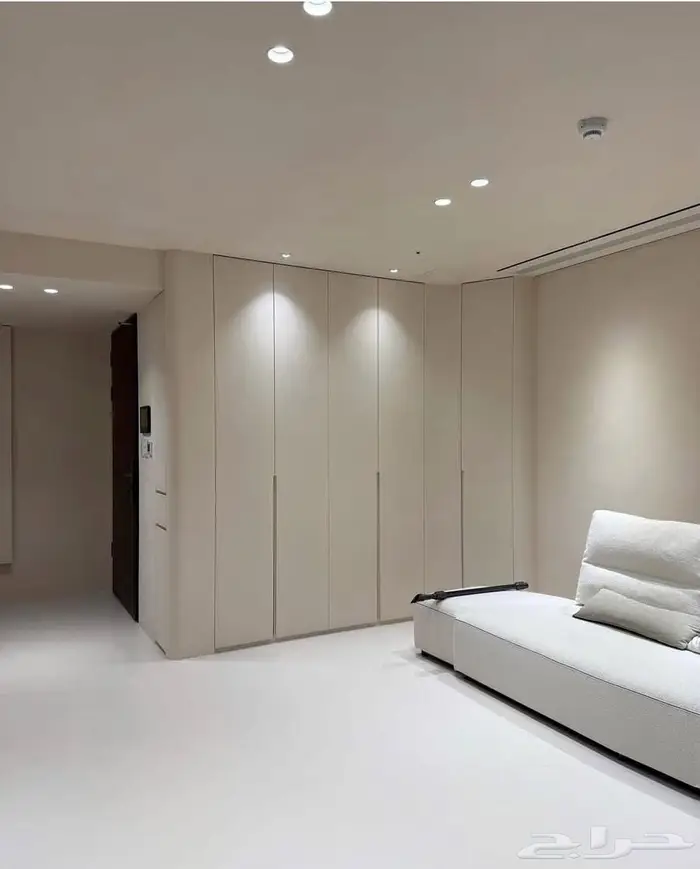 أرضيات مايكروسمنت - كونكريت - توبكريت CREATIVE CONCRETE 3