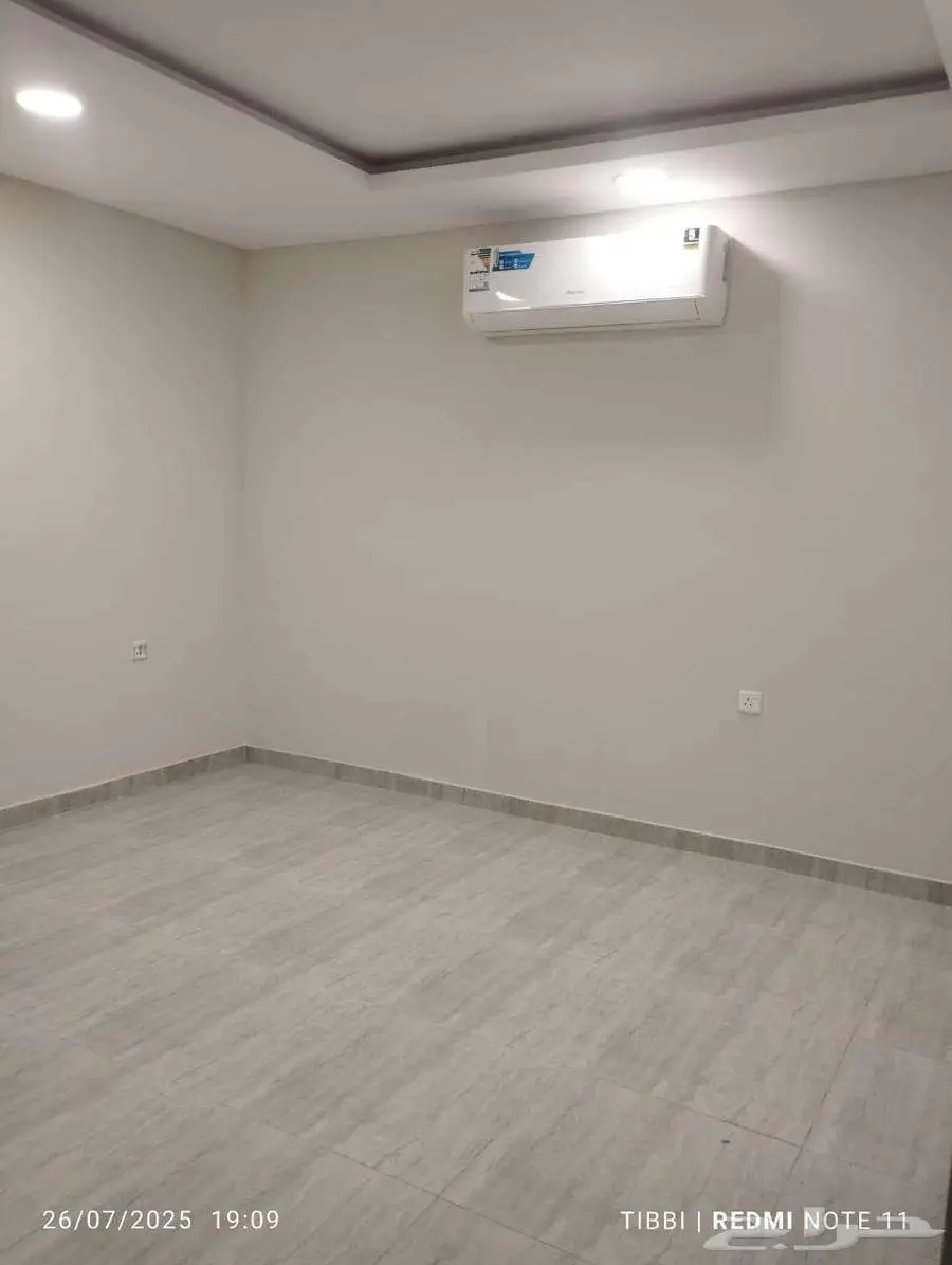 شقق عزاب جديدة للإيجار حي الواحة 5