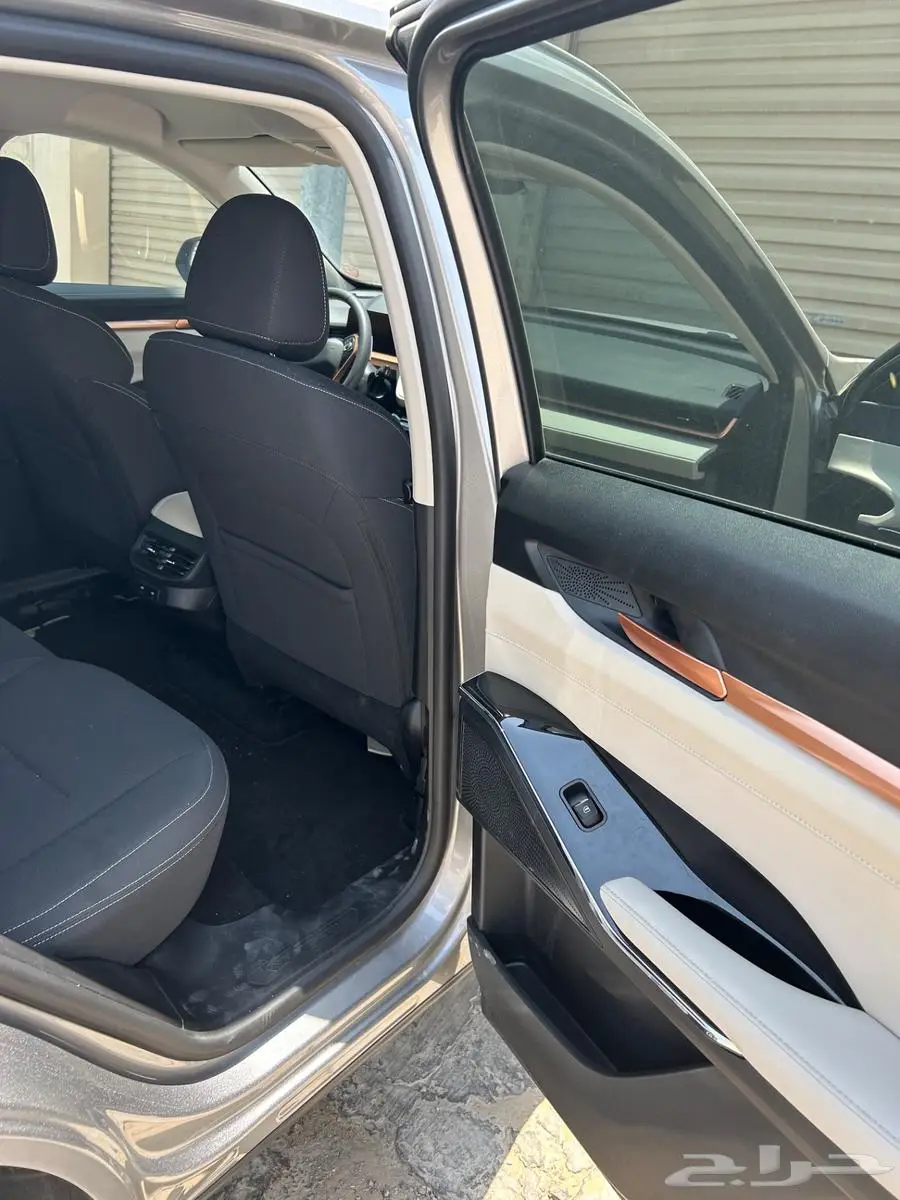هافال h6 ستاندر 2025 رمادي 2000cc شبه جديدة 5