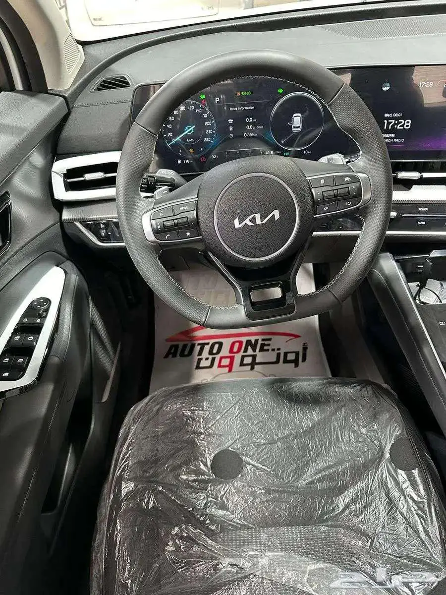 كيا اسبورتاج استاندر ونص فل موديل 25 8