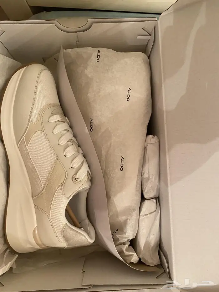 حذاء رياضي نساءي ماركة الدو Aldo 0