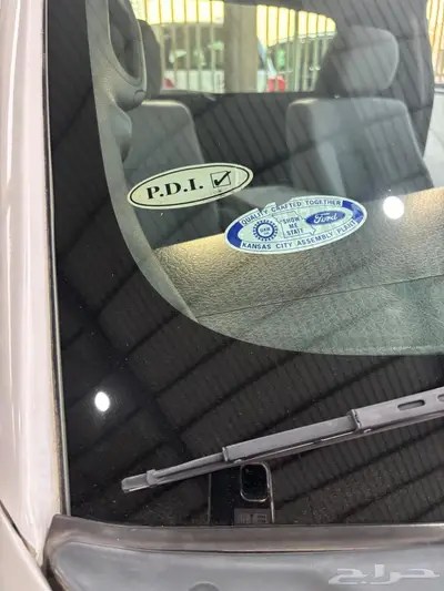 فورد f150 موديل 2013 ماشي 87 الف ابيض 8 سلندر بدون دبل 12
