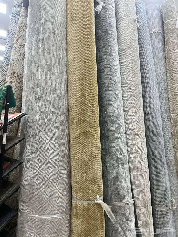 يوجد لدينا جميع انواع الموكيت التركي والحرير والإماراتي 0